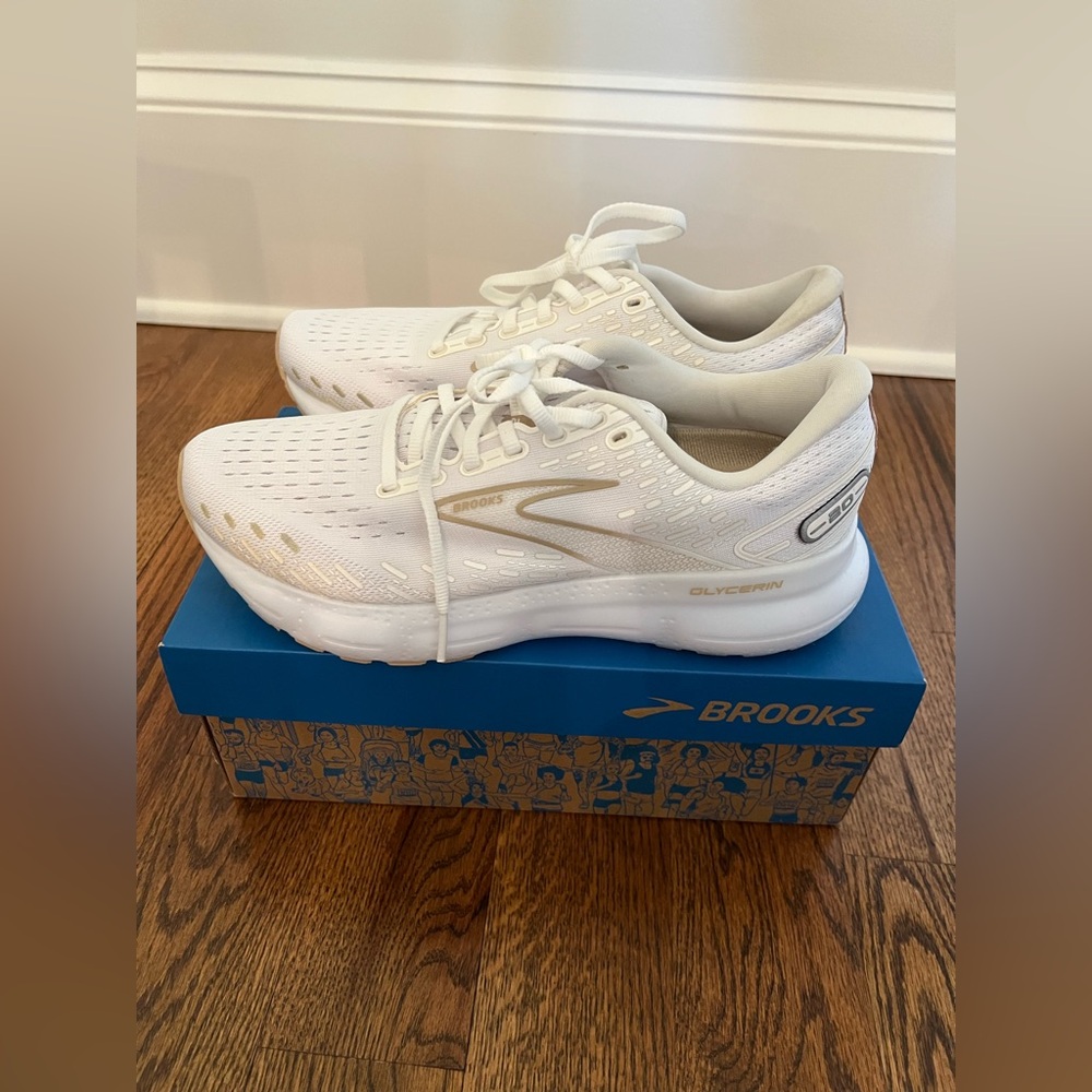 Brooks Glycerin 20 White/Khaki Size 9 Running Athletic Shoes